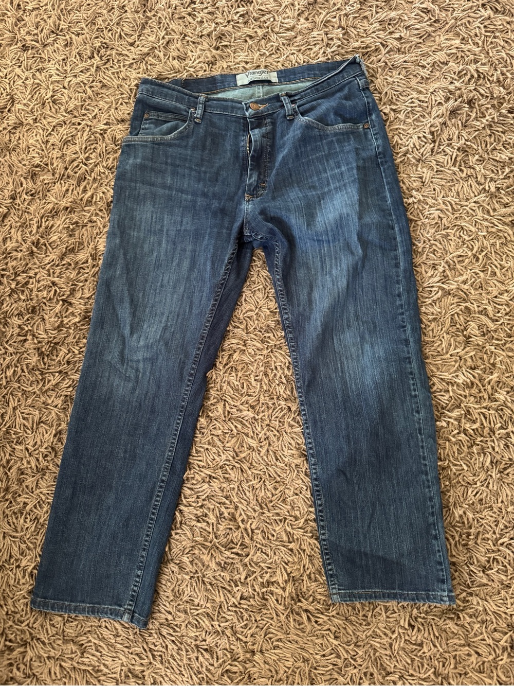 Wrangler Dark Blue Relaxed Jeans for Men